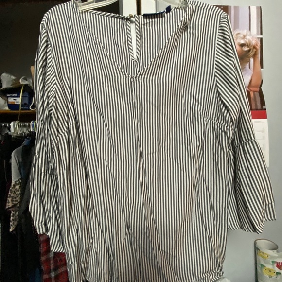 Blouse - Picture 1 of 5